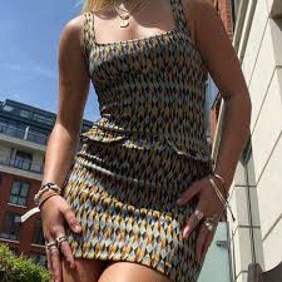 ZARA Mod 60's Mini Jumper Dress w Pockets Size Small S - Picture 1 of 9